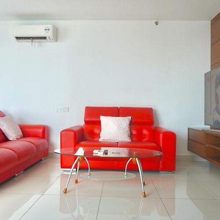 Gurney Drive Mansion One Serviced Apartment George Town Room photo