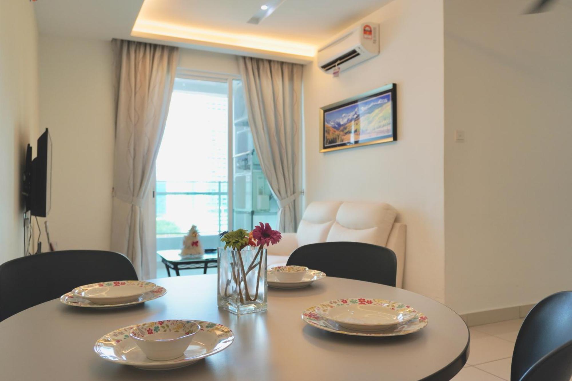 Gurney Drive Mansion One Serviced Apartment George Town Room photo