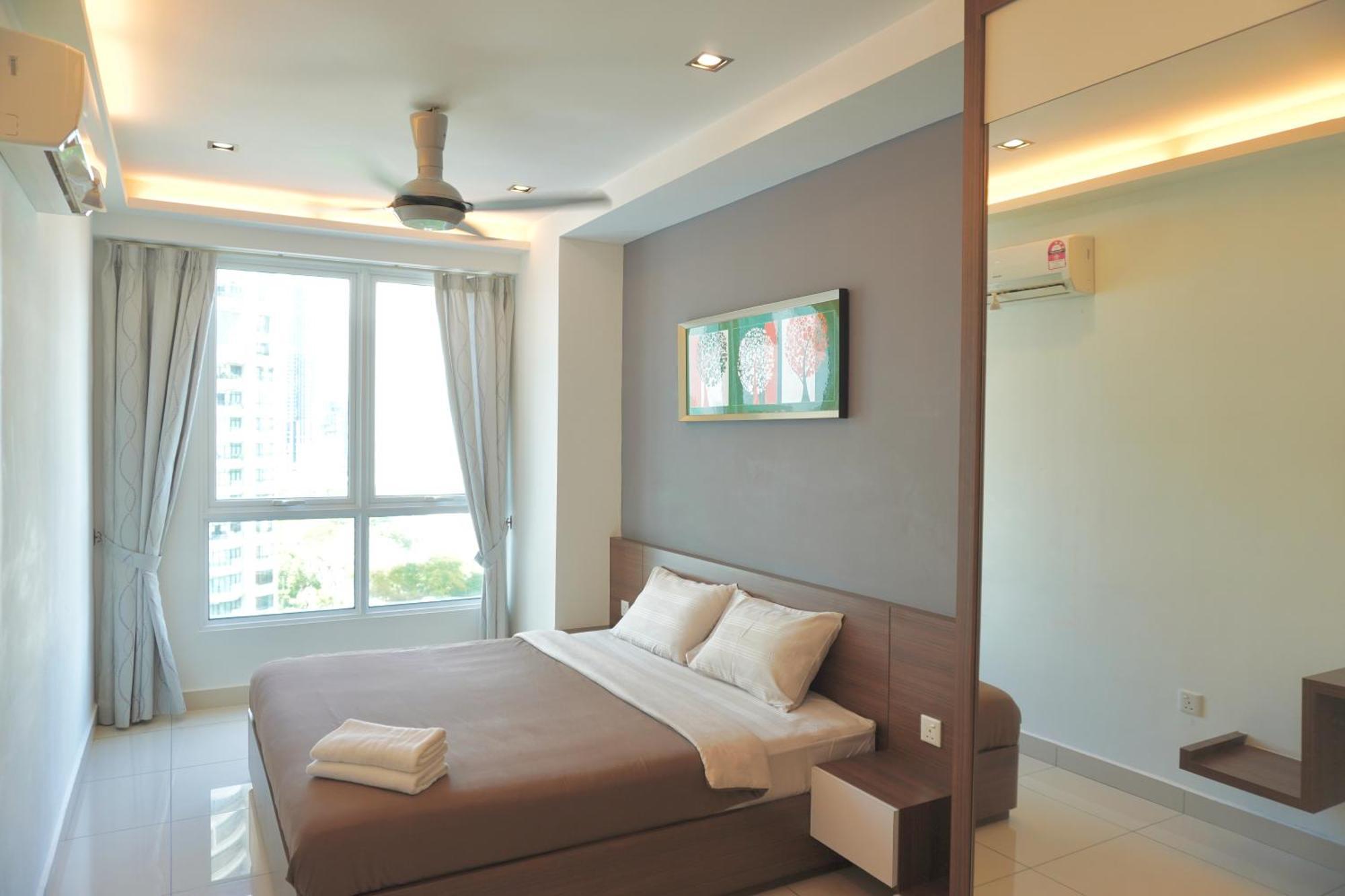 Gurney Drive Mansion One Serviced Apartment George Town Room photo